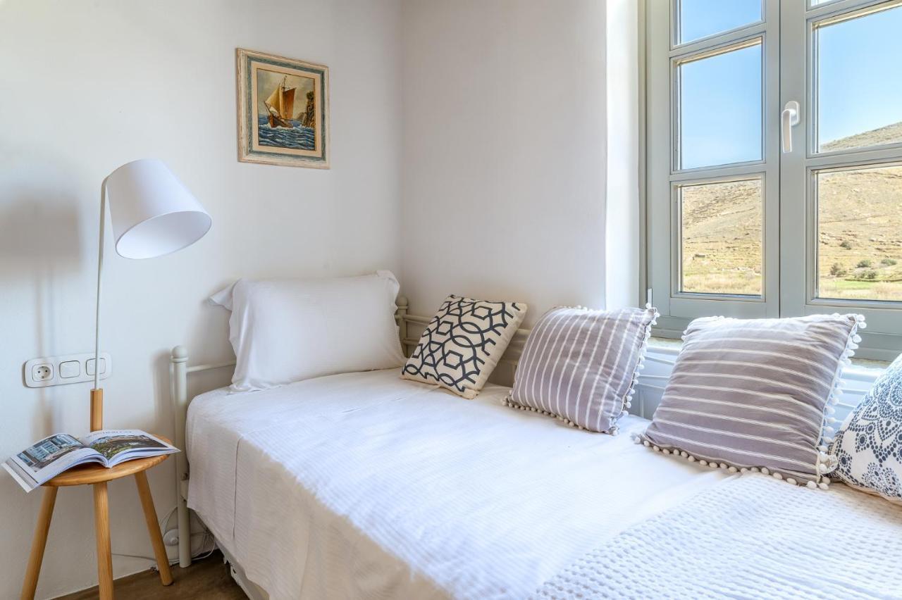Ursa Major Suites Tinos Екстер'єр фото