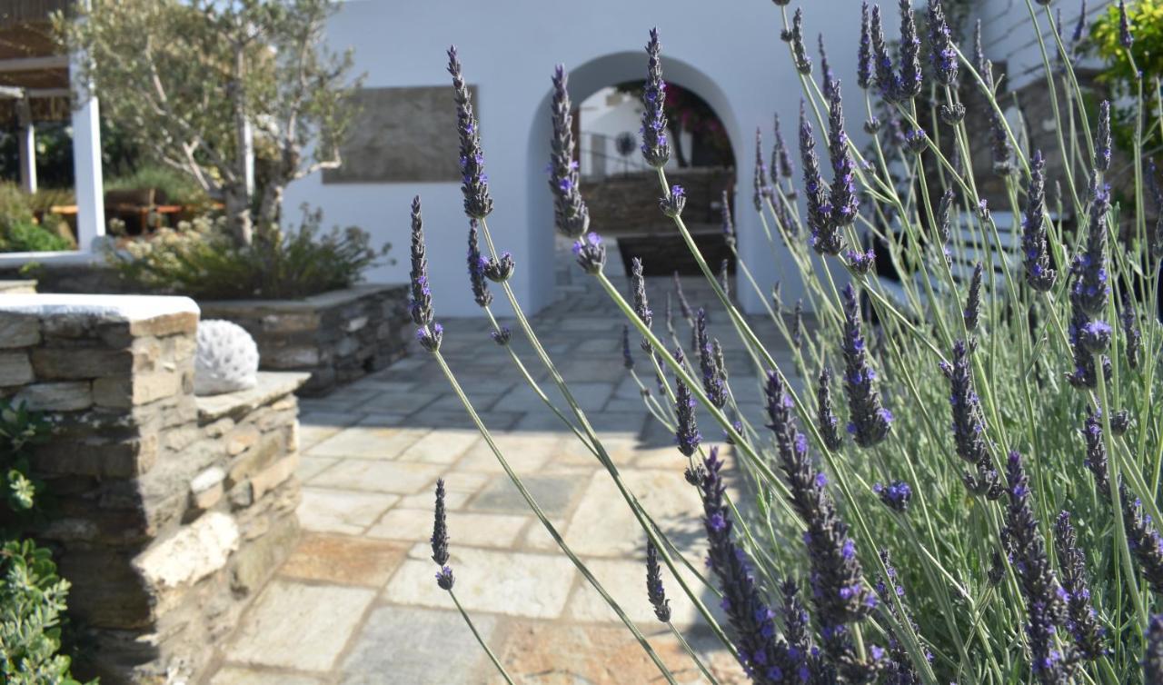 Ursa Major Suites Tinos Екстер'єр фото