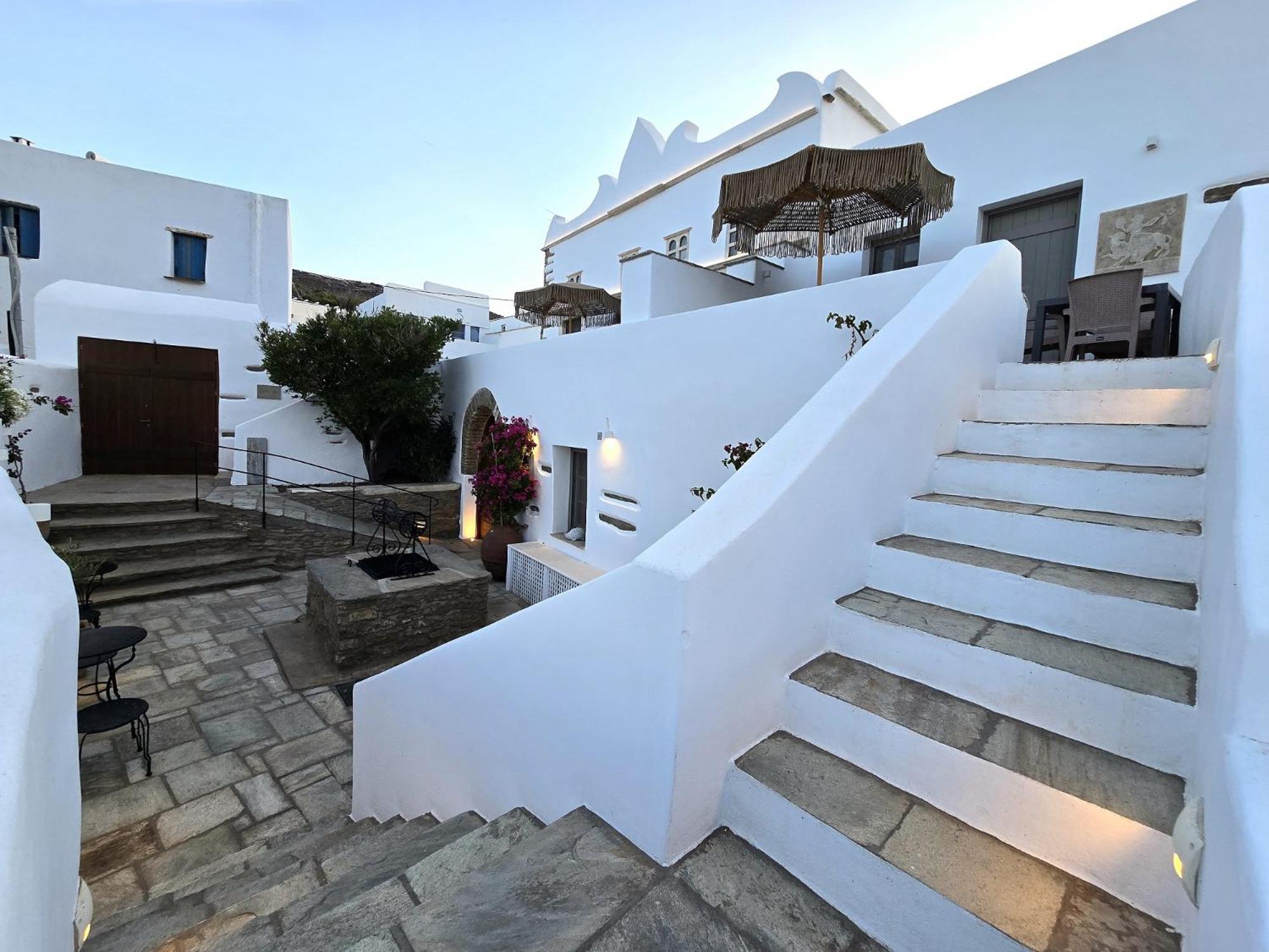 Ursa Major Suites Tinos Екстер'єр фото